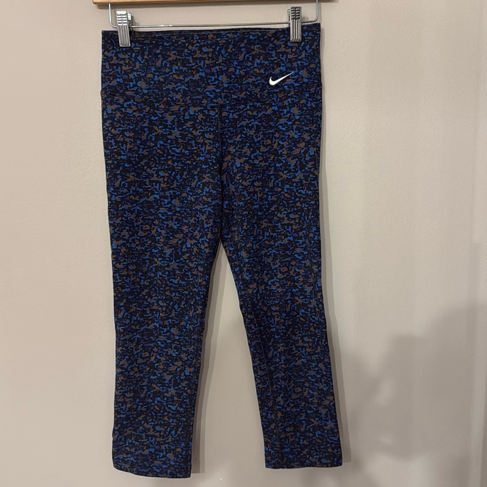Nike dri-fit capri leggings